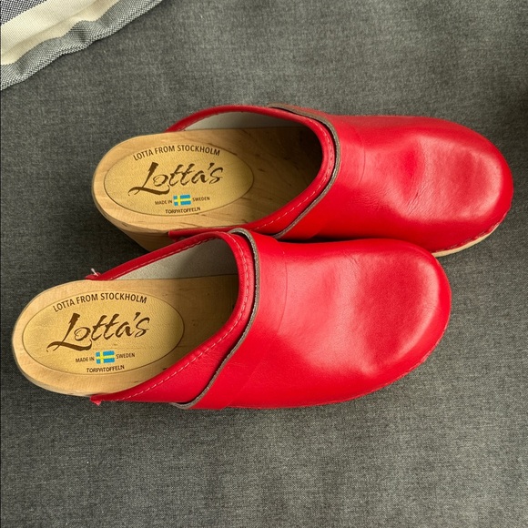 Lotta From Stockholm Vibrant Red Clogs - Picture 1 of 4